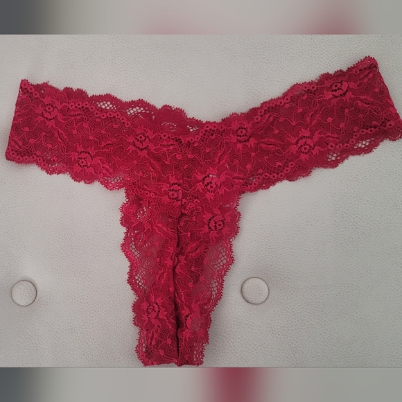 Victoria's Secret thong lacy panty in size Large. - Picture 2 of 5